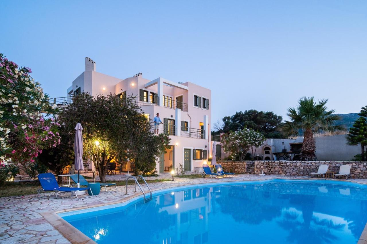 Villa Luisa Exclusive Residences Монемвазия Экстерьер фото