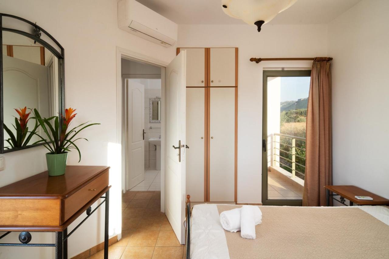 Villa Luisa Exclusive Residences Монемвазия Экстерьер фото
