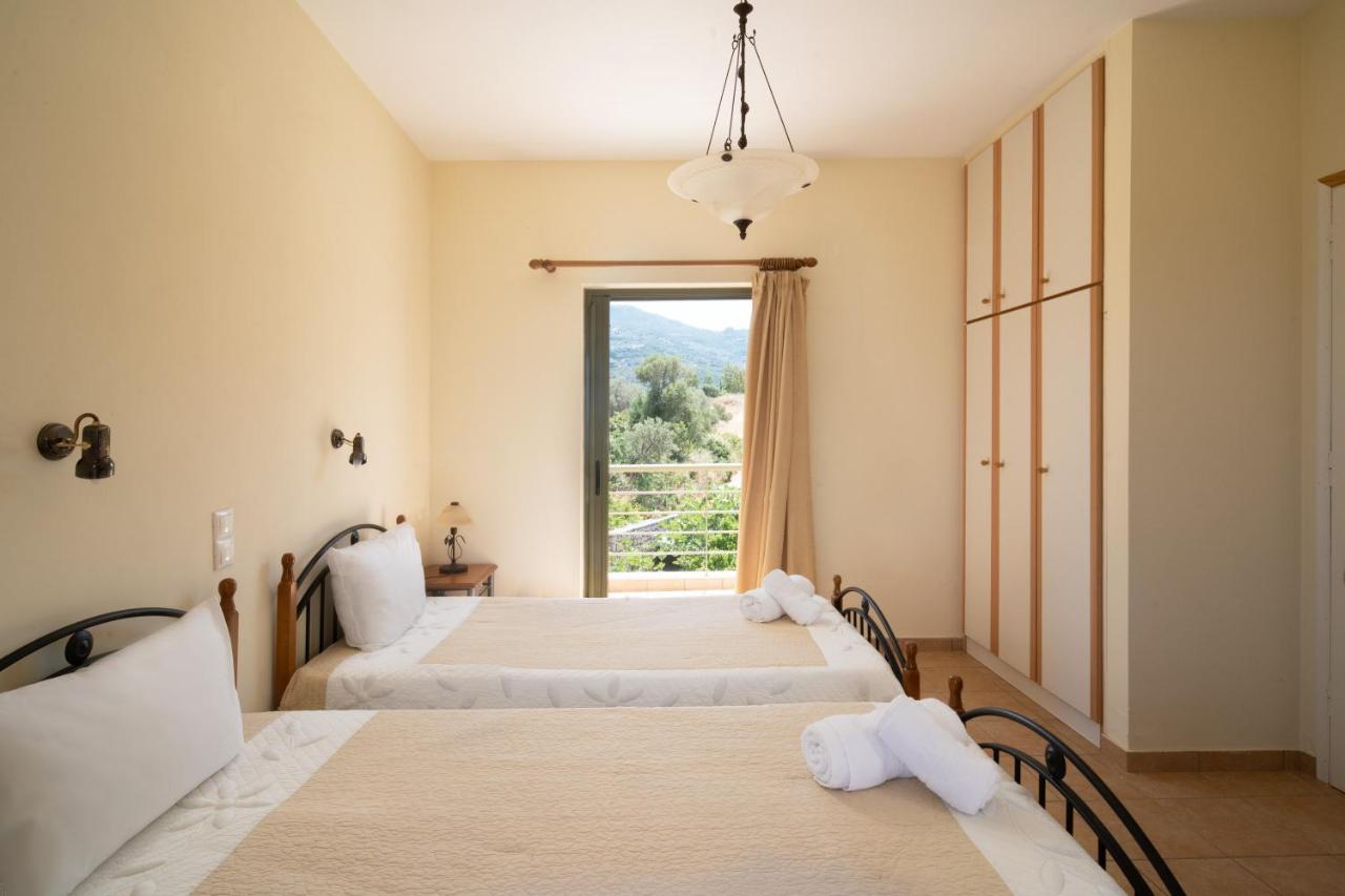 Villa Luisa Exclusive Residences Монемвазия Экстерьер фото